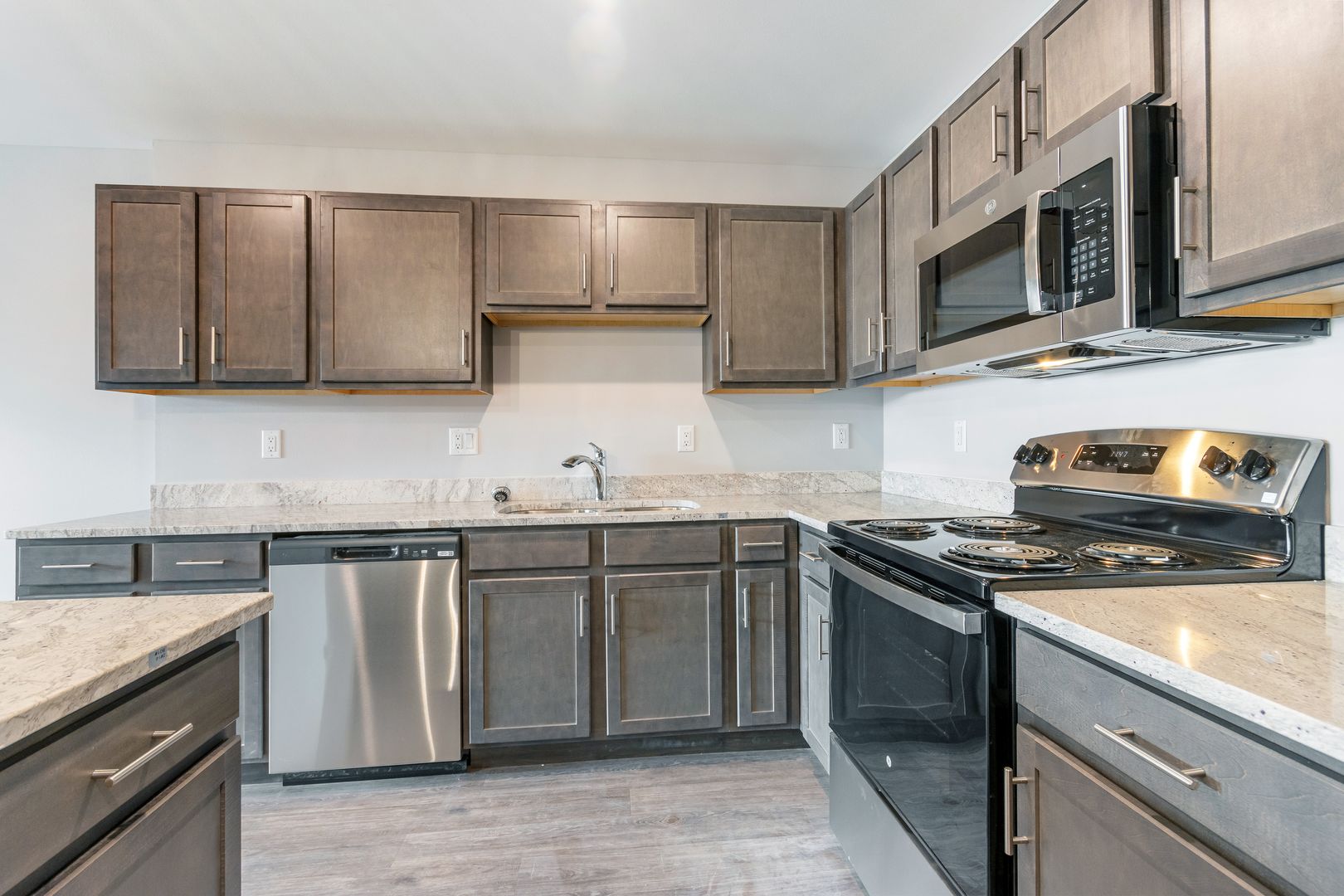 Baraboo Apartment: 1850 W Pine St