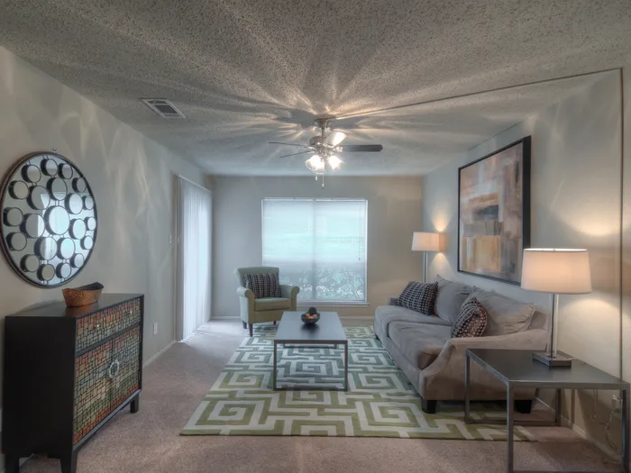 Austin Condo: 8524 Burnet Rd