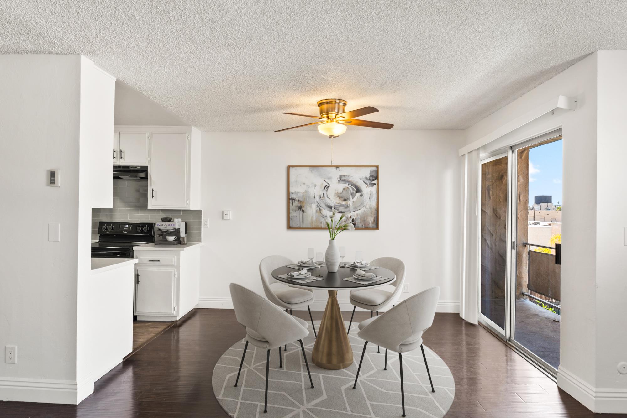 San Diego Apartment: 4366 Menlo Ave