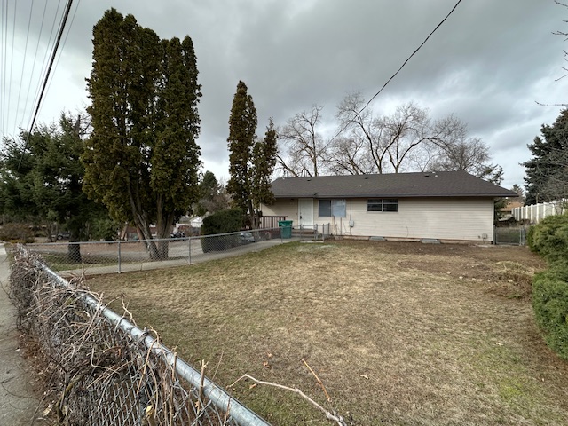 Spokane Valley Condo: 1019 N Bowdish Rd