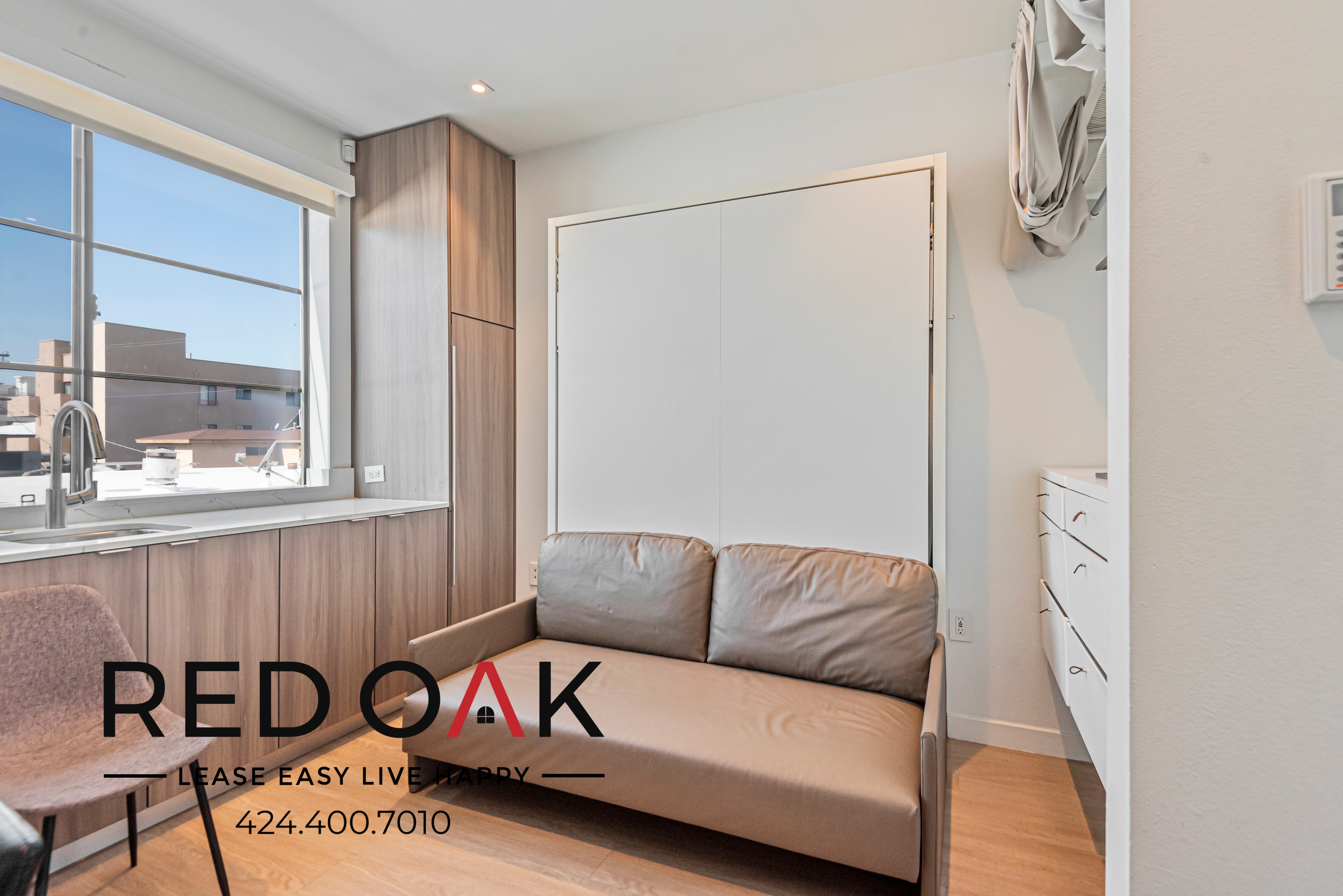 Los Angeles Condo: 11649 Mayfield Ave