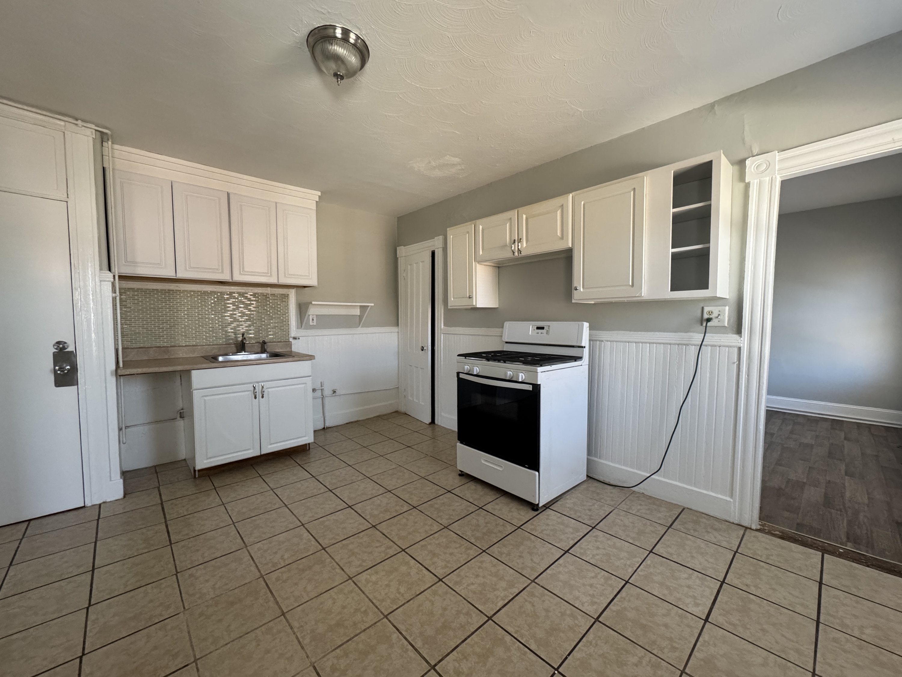 New Britain Condo: 173 Broad St
