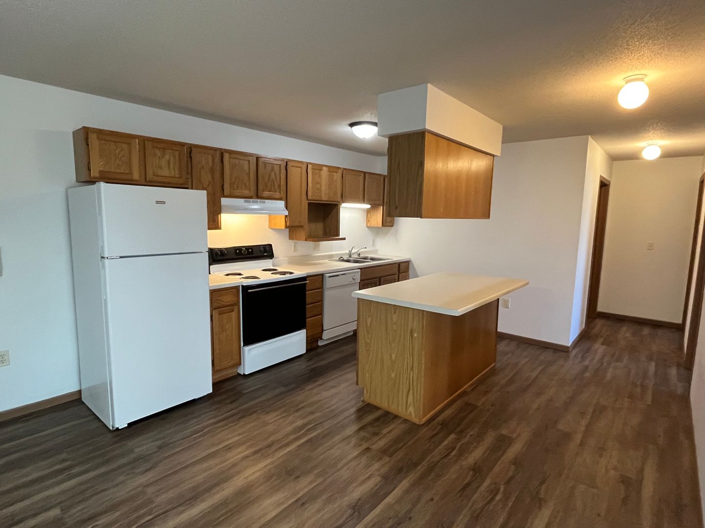 Tomah Apartment: 1001 Grandview Ave