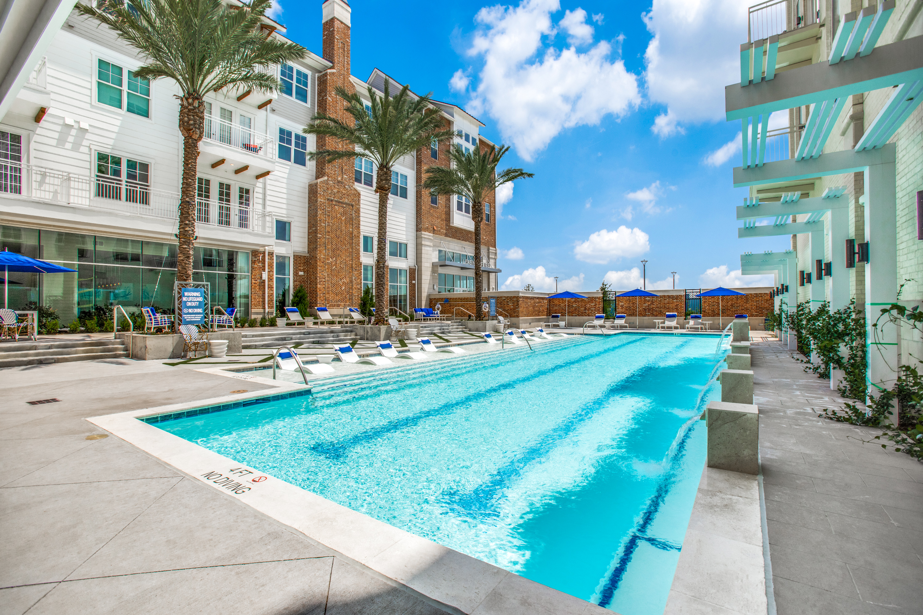 Houston Condo: 256 Assay St