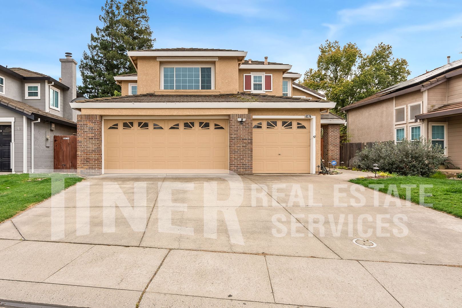 Elk Grove House: 8276 Oakbark Court