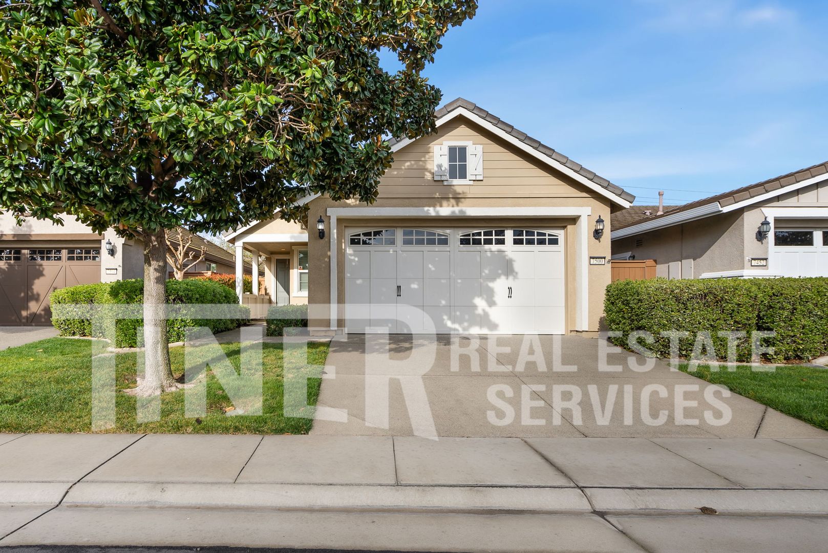 Elk Grove House: 7500 Abbey Circle