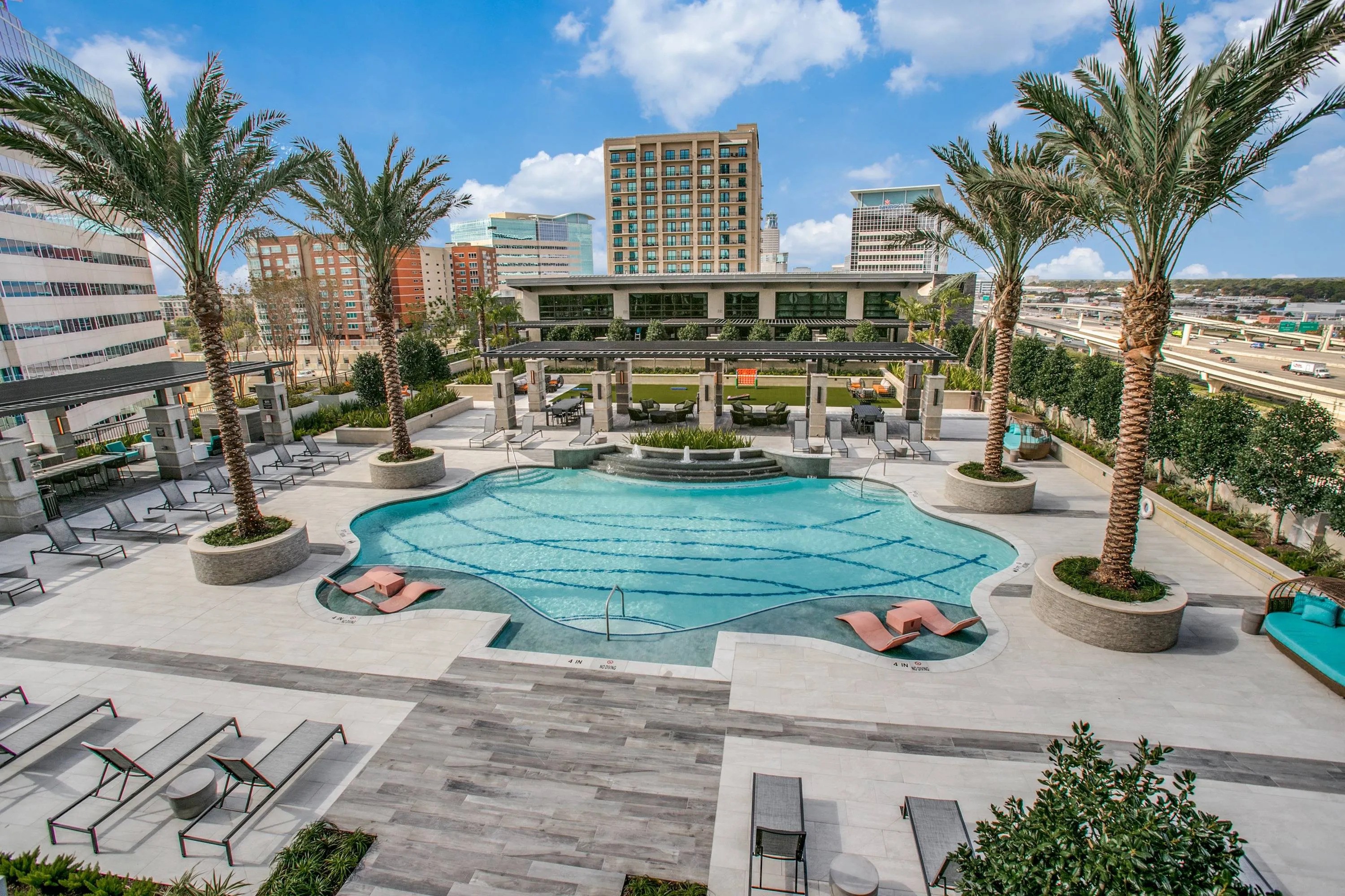 Houston Condo: 9756 Katy Fwy