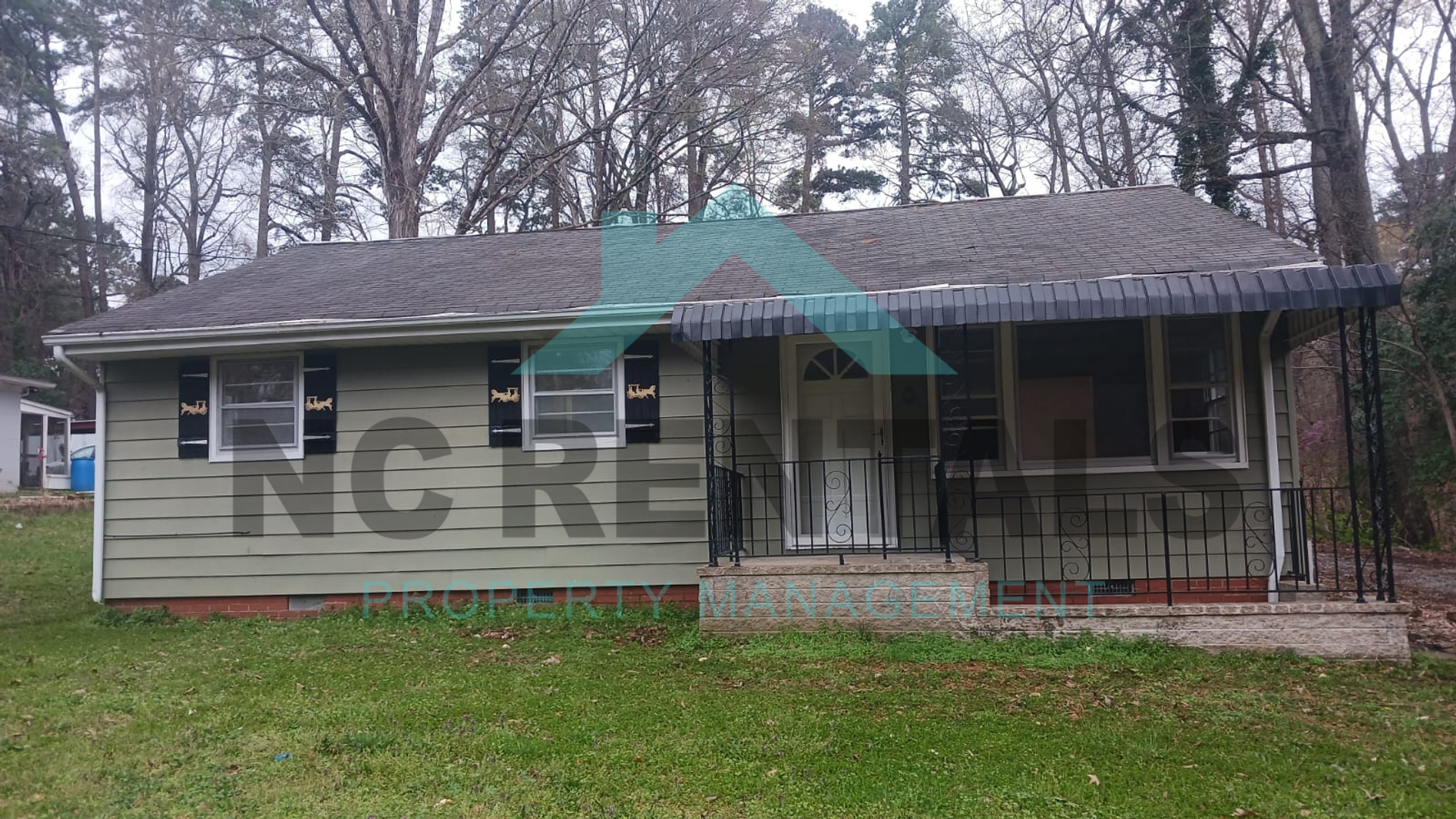 Durham House: 3216 Hursey St