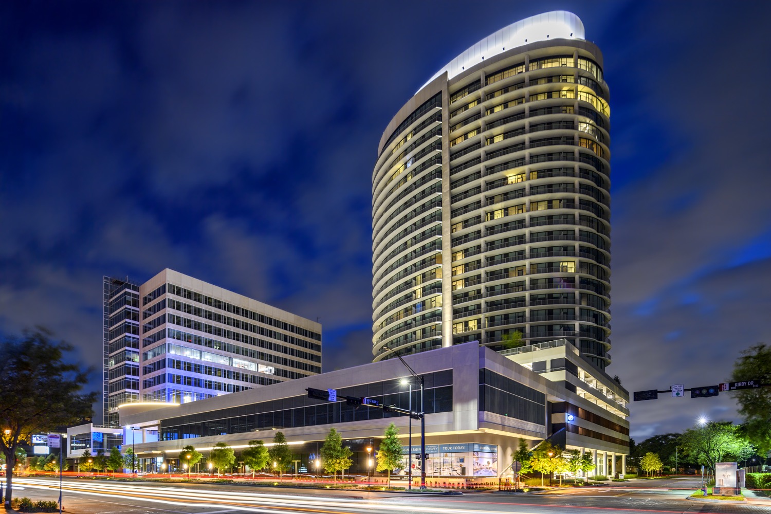 Houston Condo: 3331 Lake St