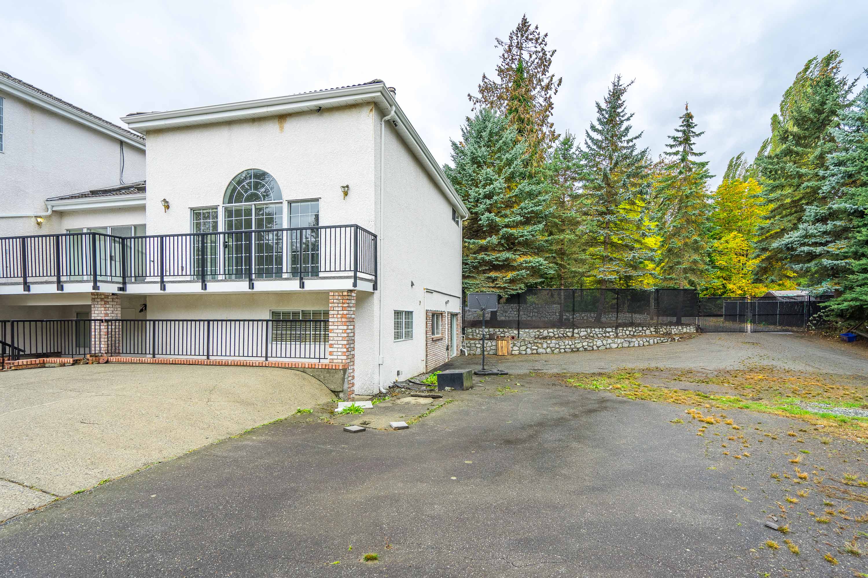 Langley Township House: 5880 268 St