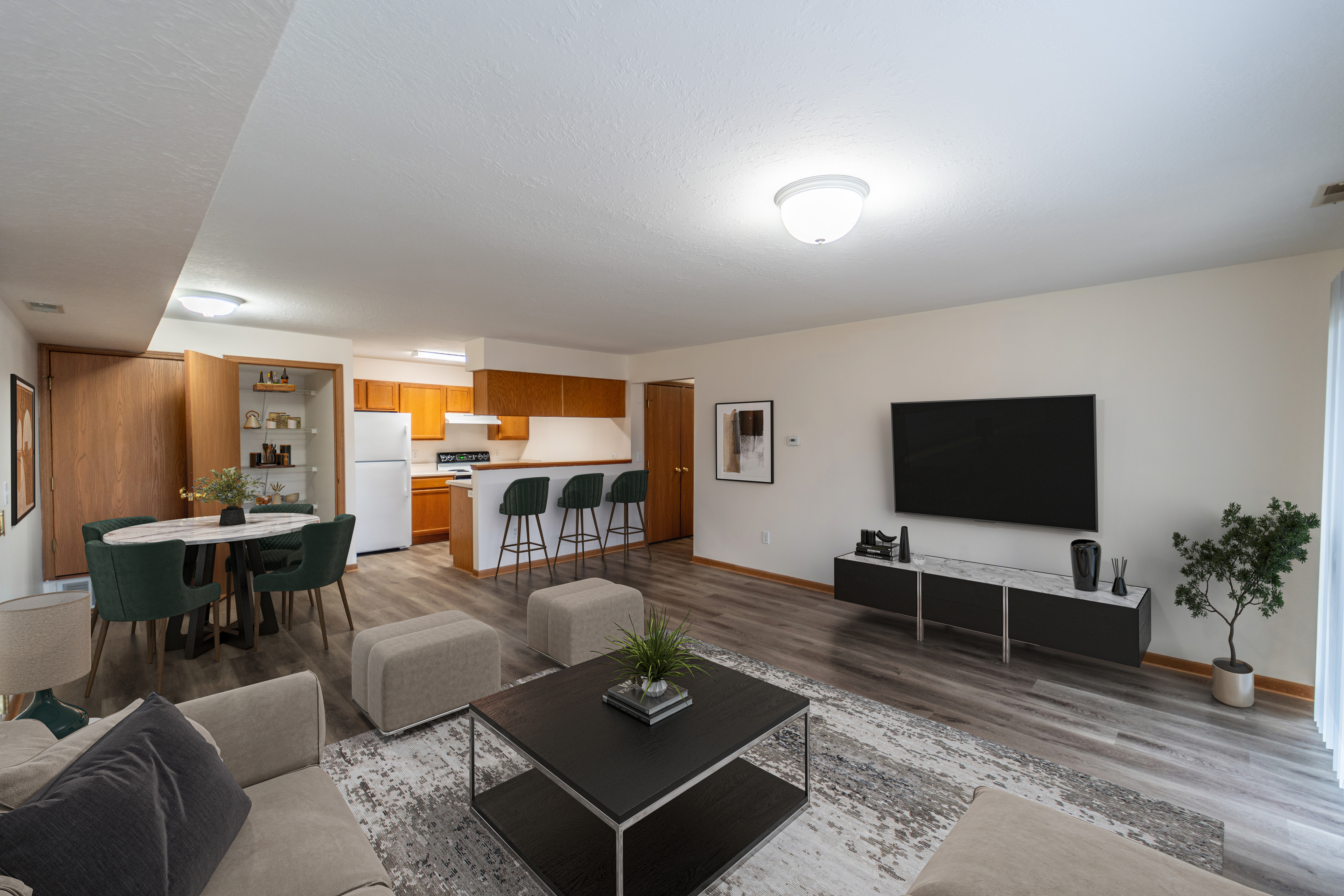 Battle Creek Condo: 801 Tecumseh Rd