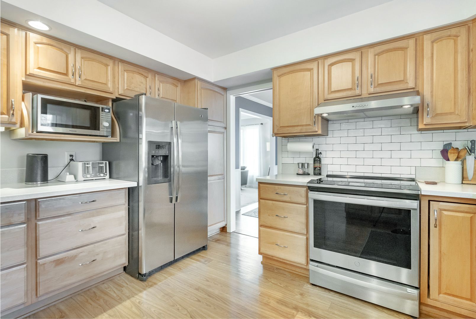 Madison House: 313 Walnut Grove Dr.