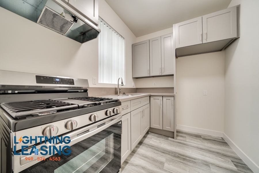 Los Angeles Condo: 340 S Alvarado St