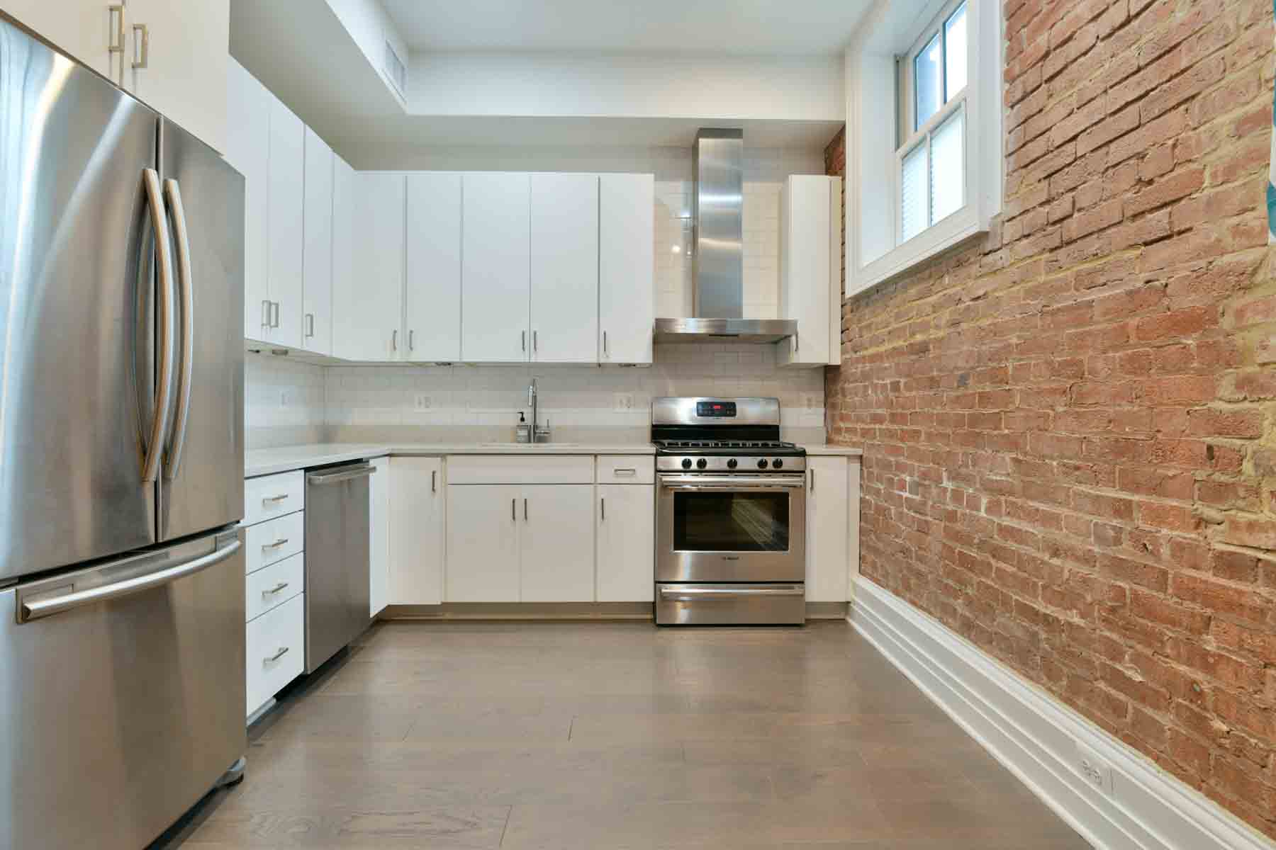Washington Condo: 901 D St NE