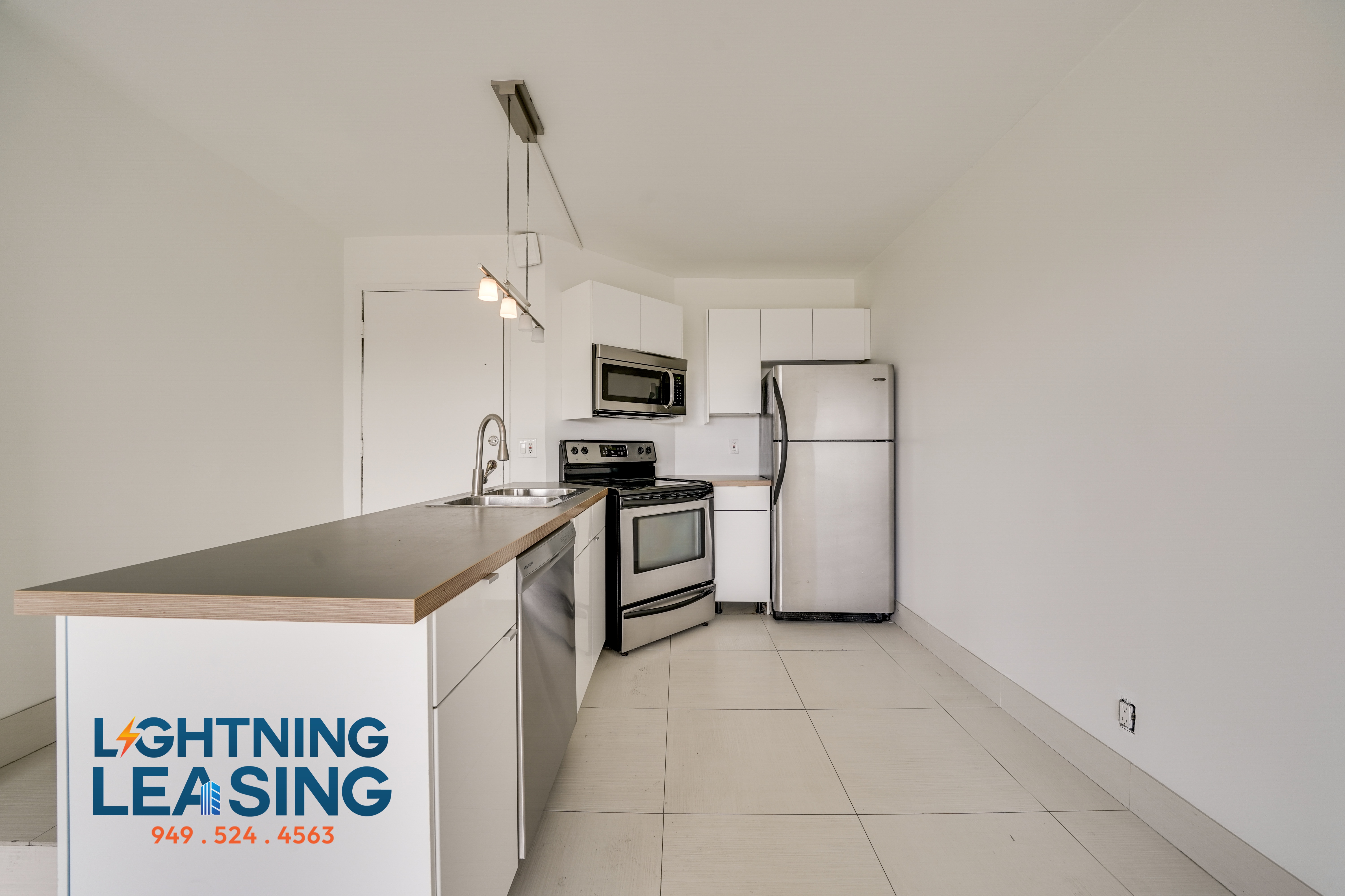 Los Angeles Condo: 3949 2/2 Los Feliz Blvd