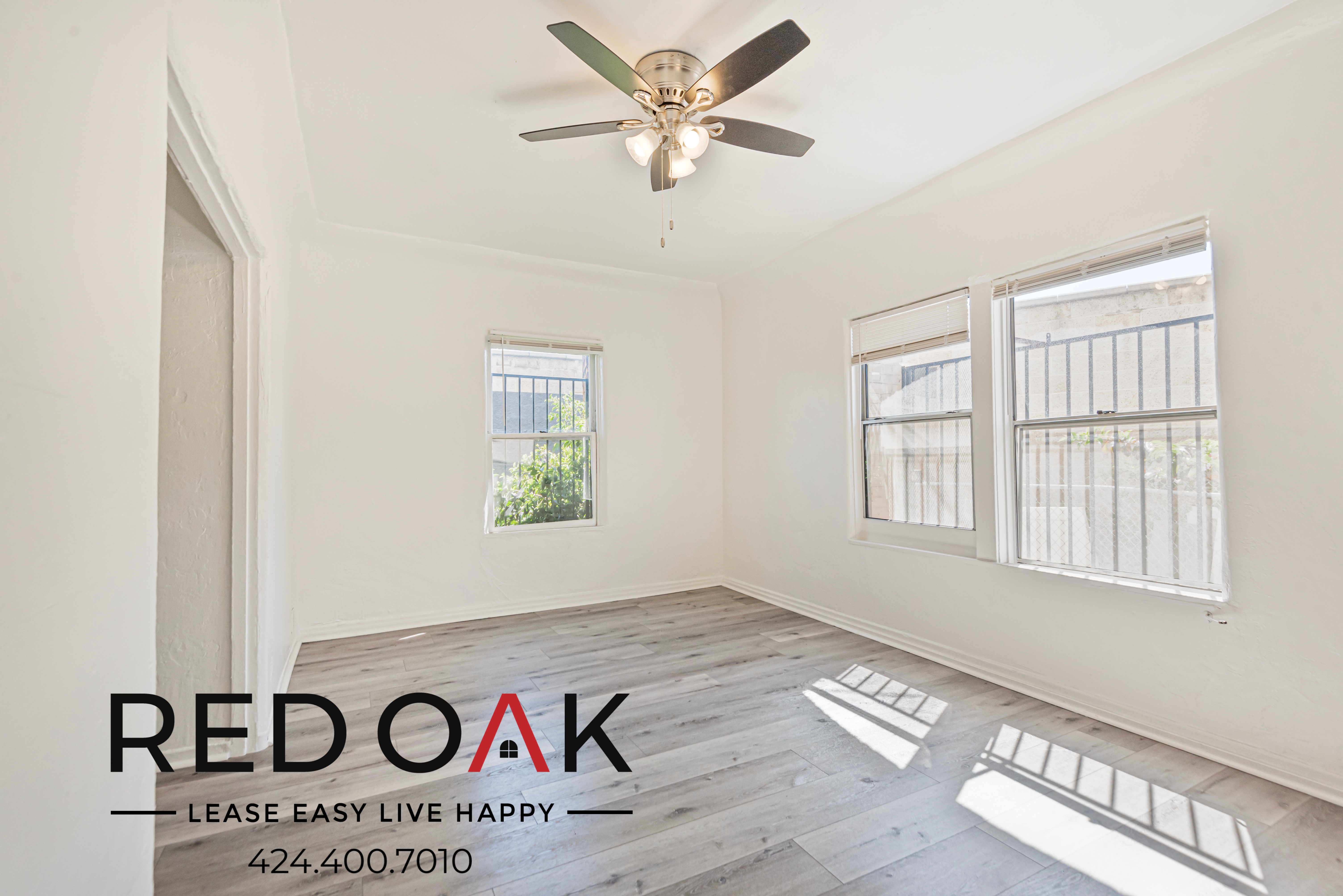 Los Angeles Condo: 5600 Fernwood Ave