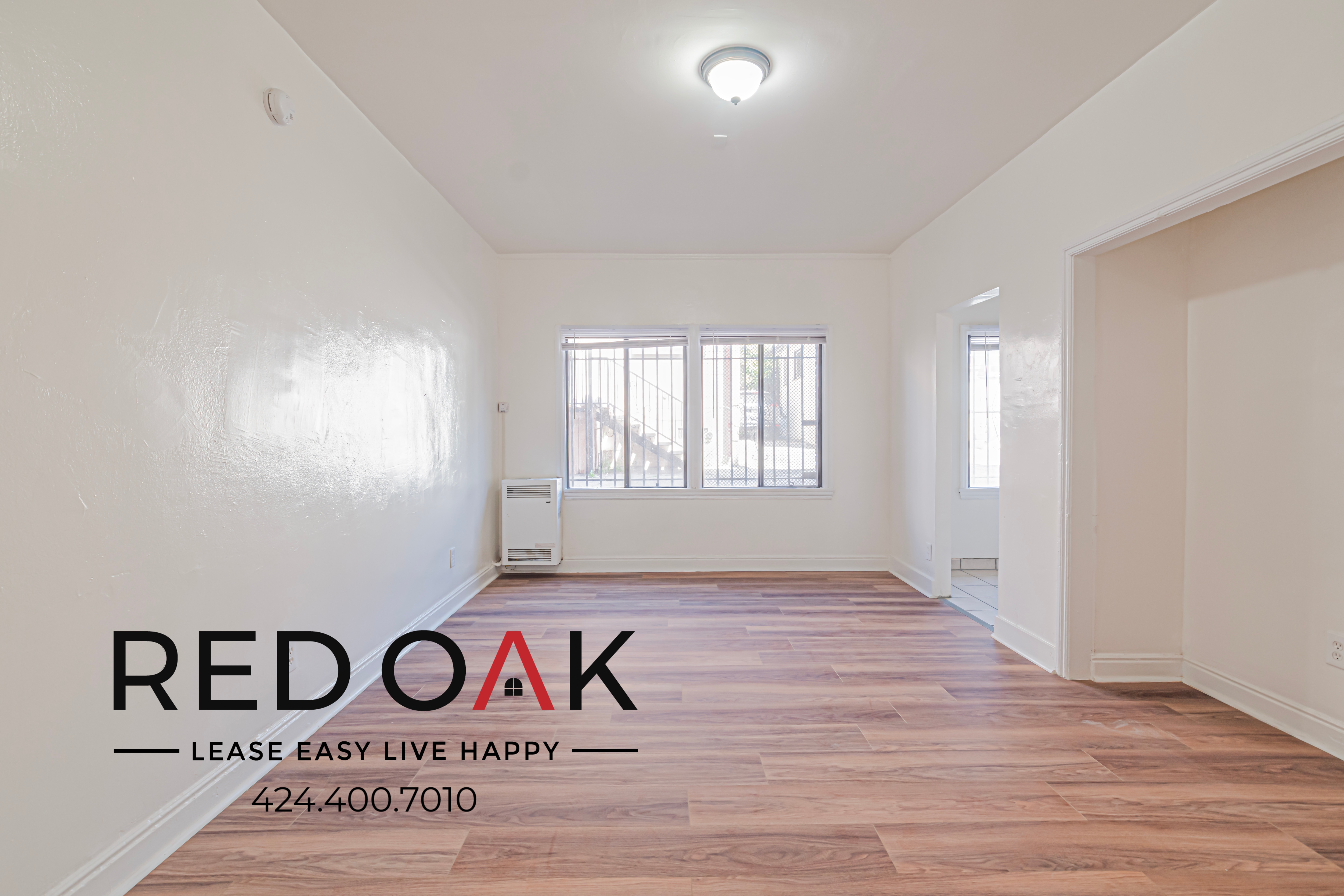 Los Angeles Condo: 2850 Leeward Ave