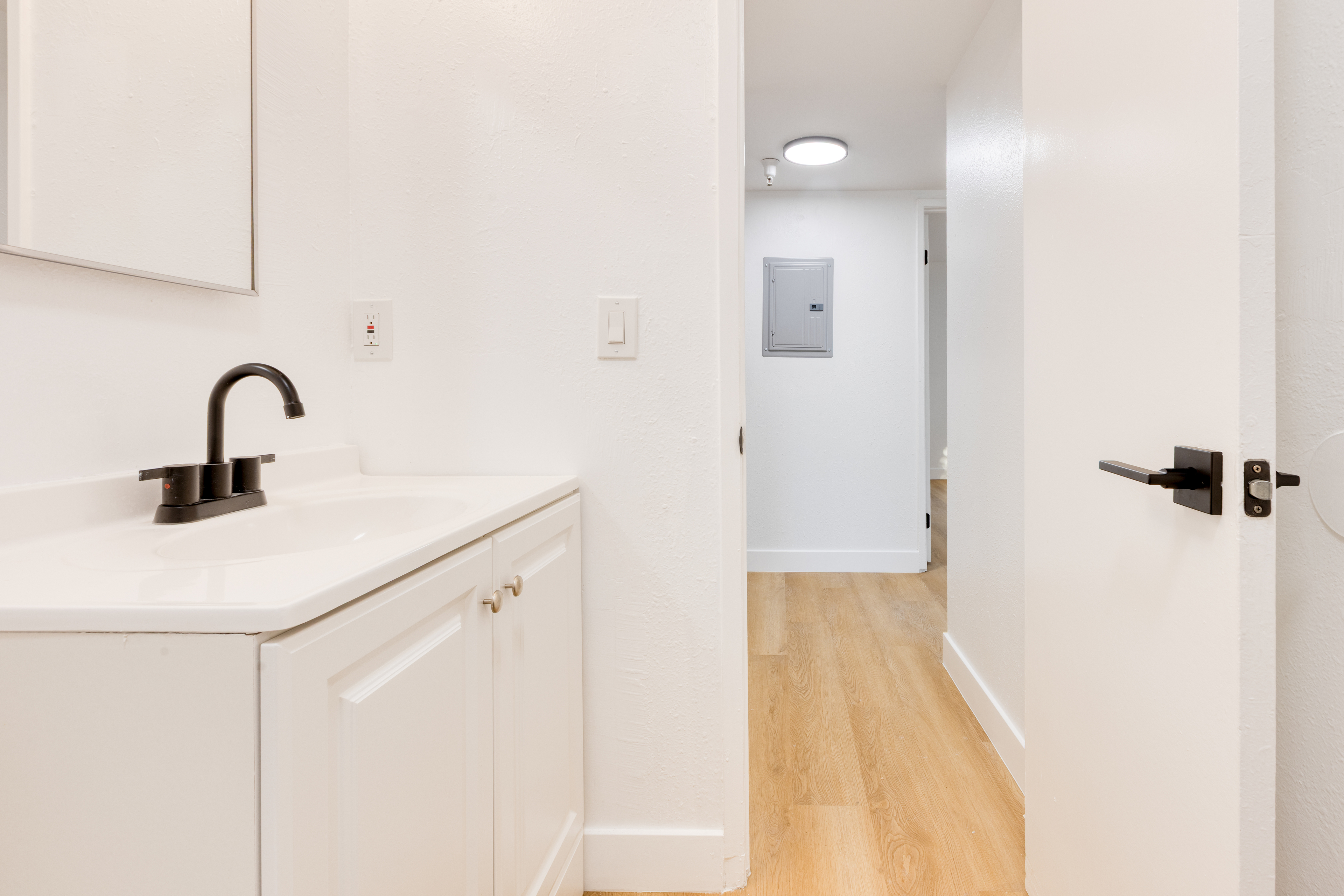 Fullerton Condo: 3296 Franklin Ave