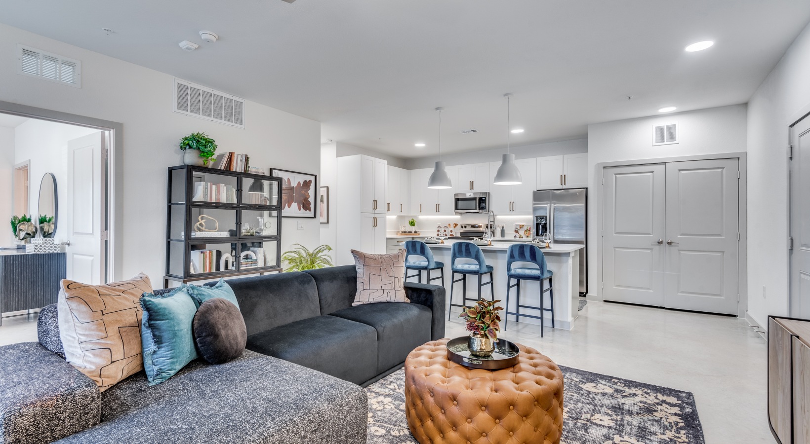 Austin Condo: 8341 Bluff Springs Rd
