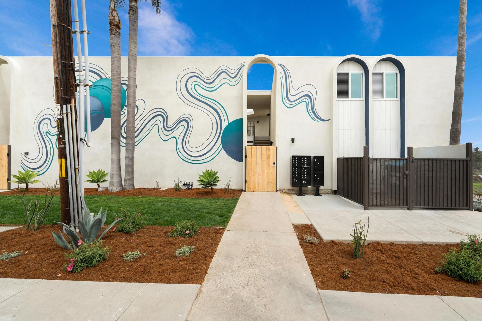Oceanside Condo: 1210 S Nevada St