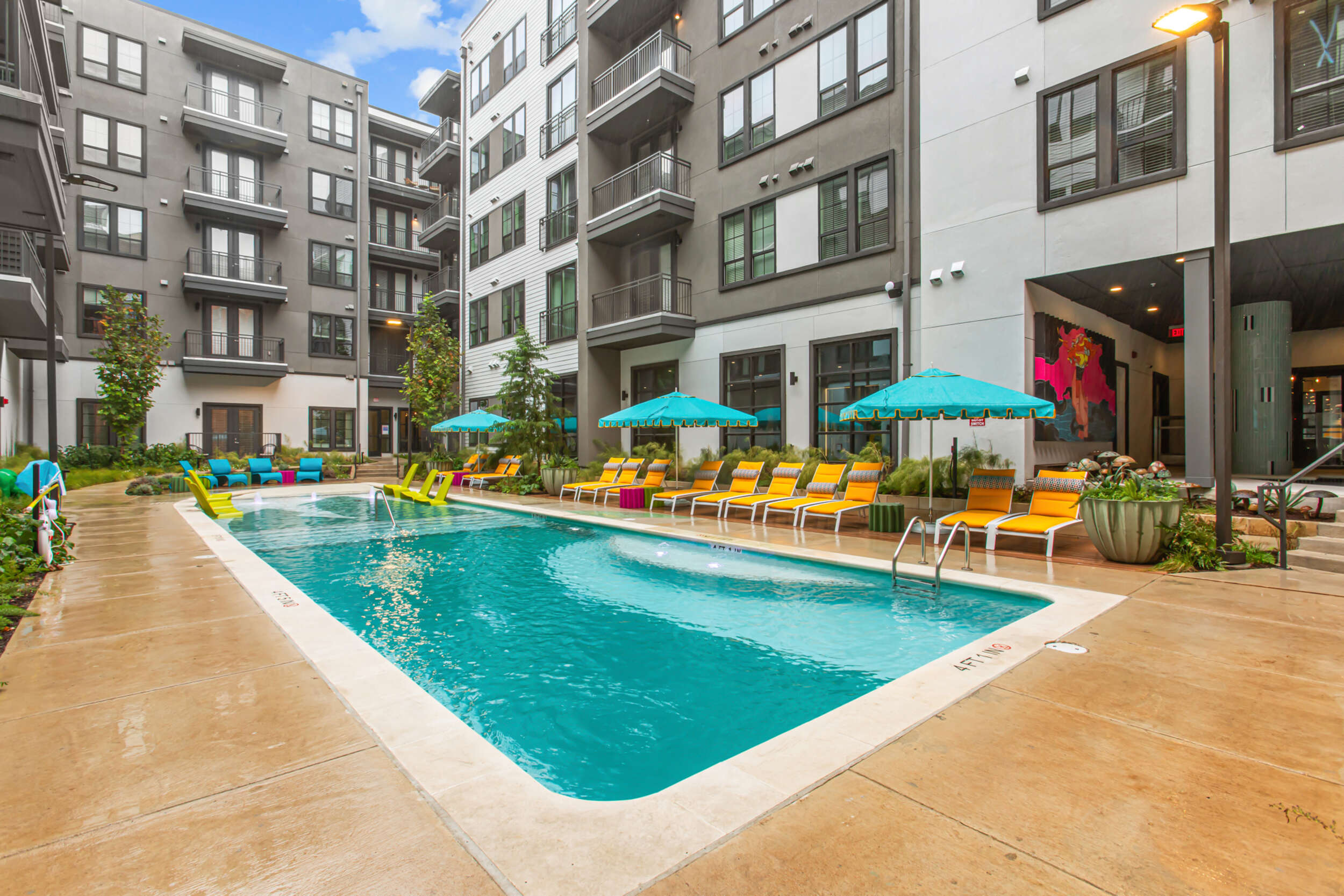 Austin Condo: 4340 S Congress Ave
