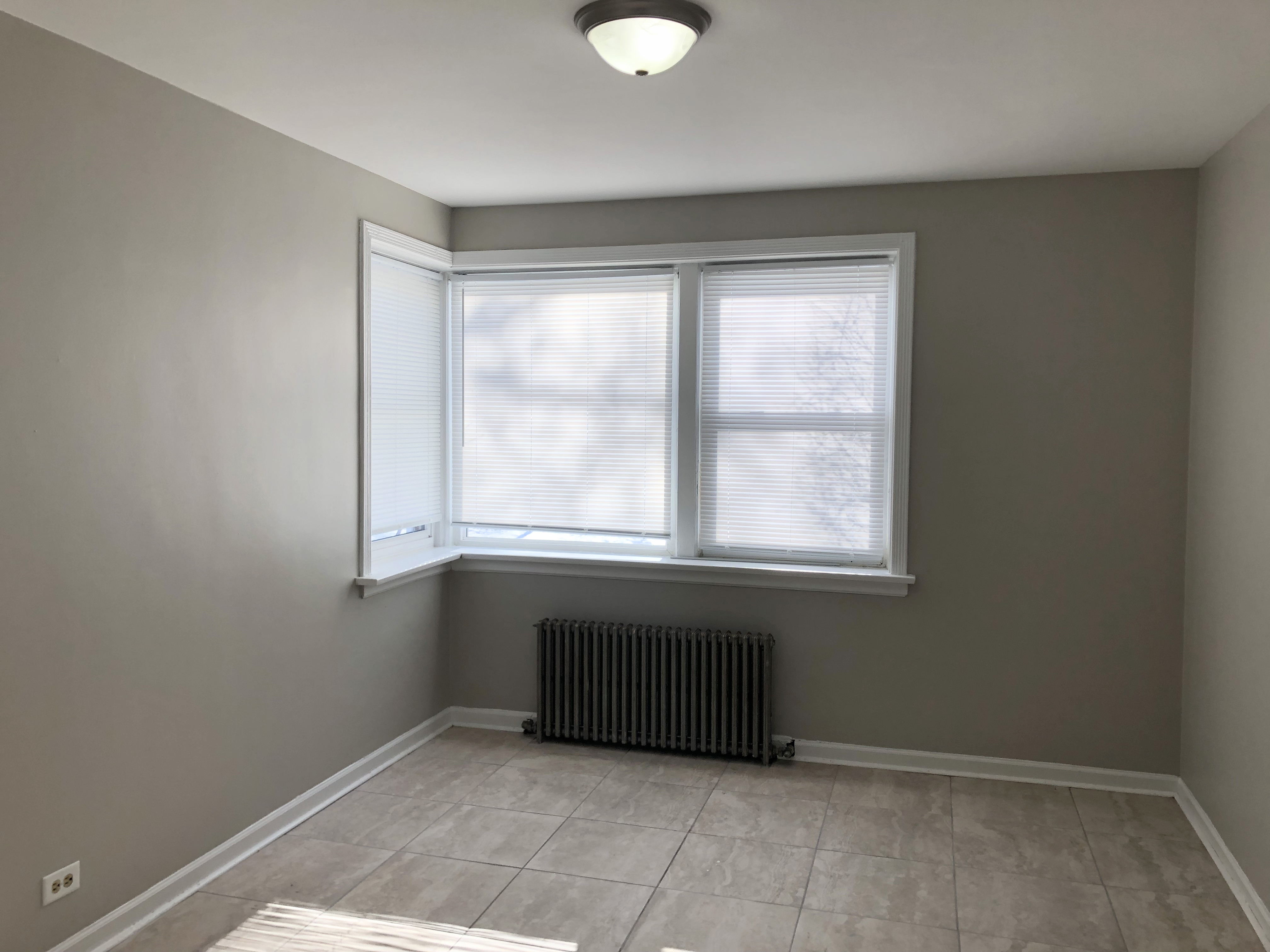 Evanston Condo: 434 Elmwood