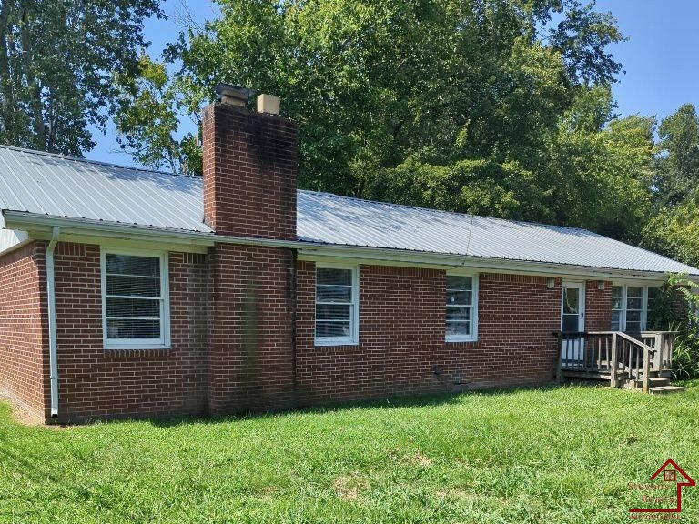 Cookeville House: 555 E 20th St