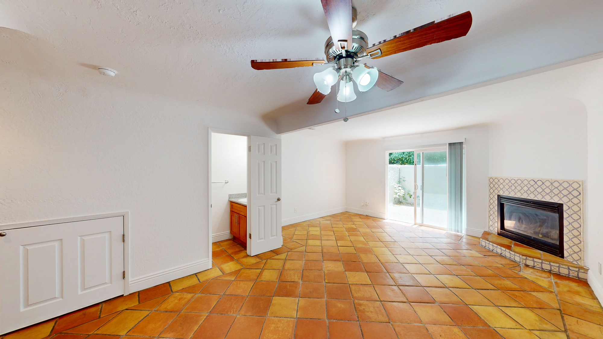 Sonoma Condo: 18239 Happy Lane