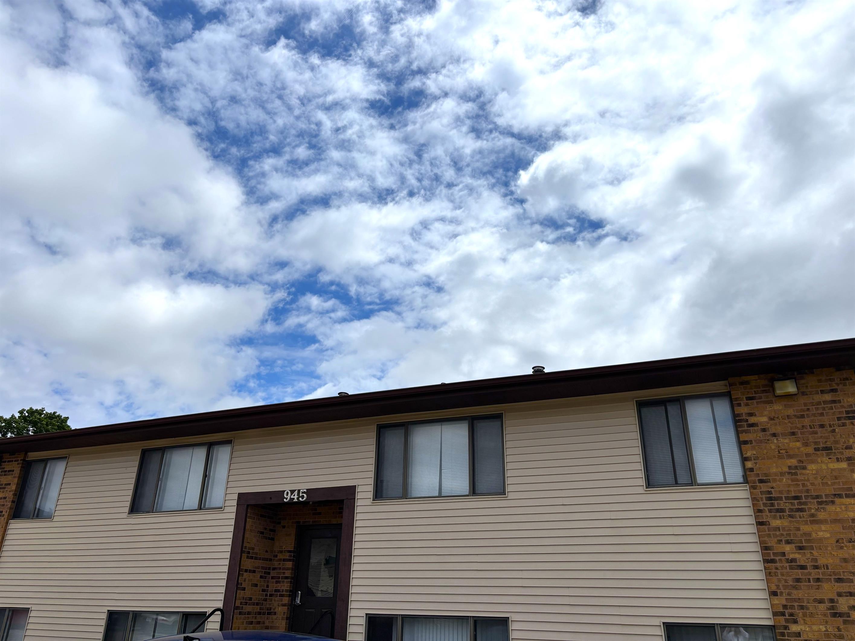 Coralville Condo: 945 Boston Way