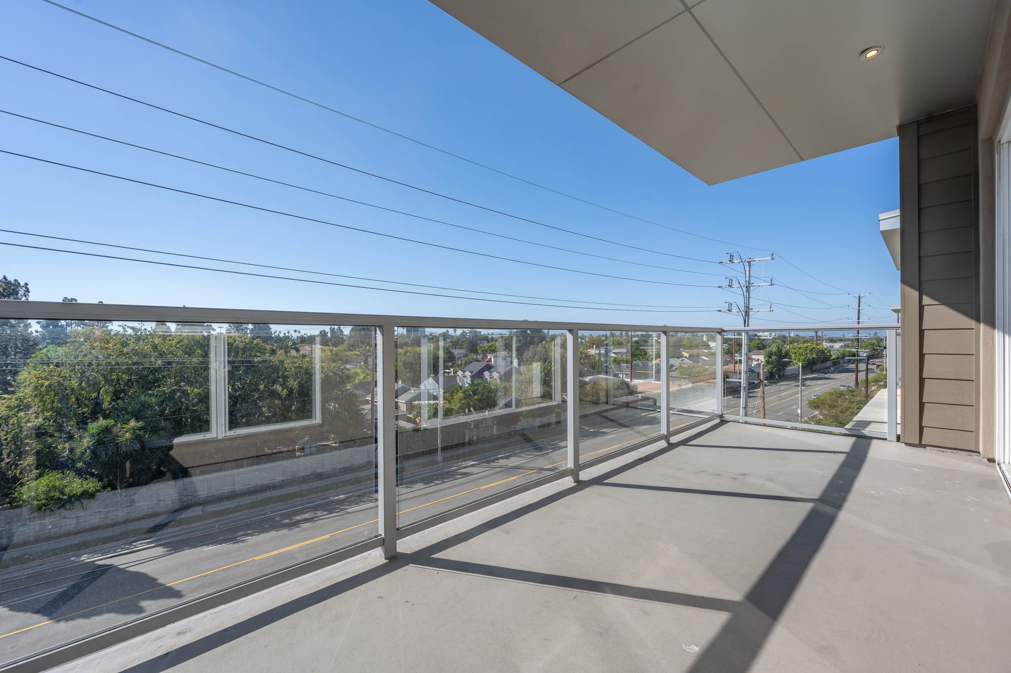 Los Angeles Apartment: 5843 W 88th St