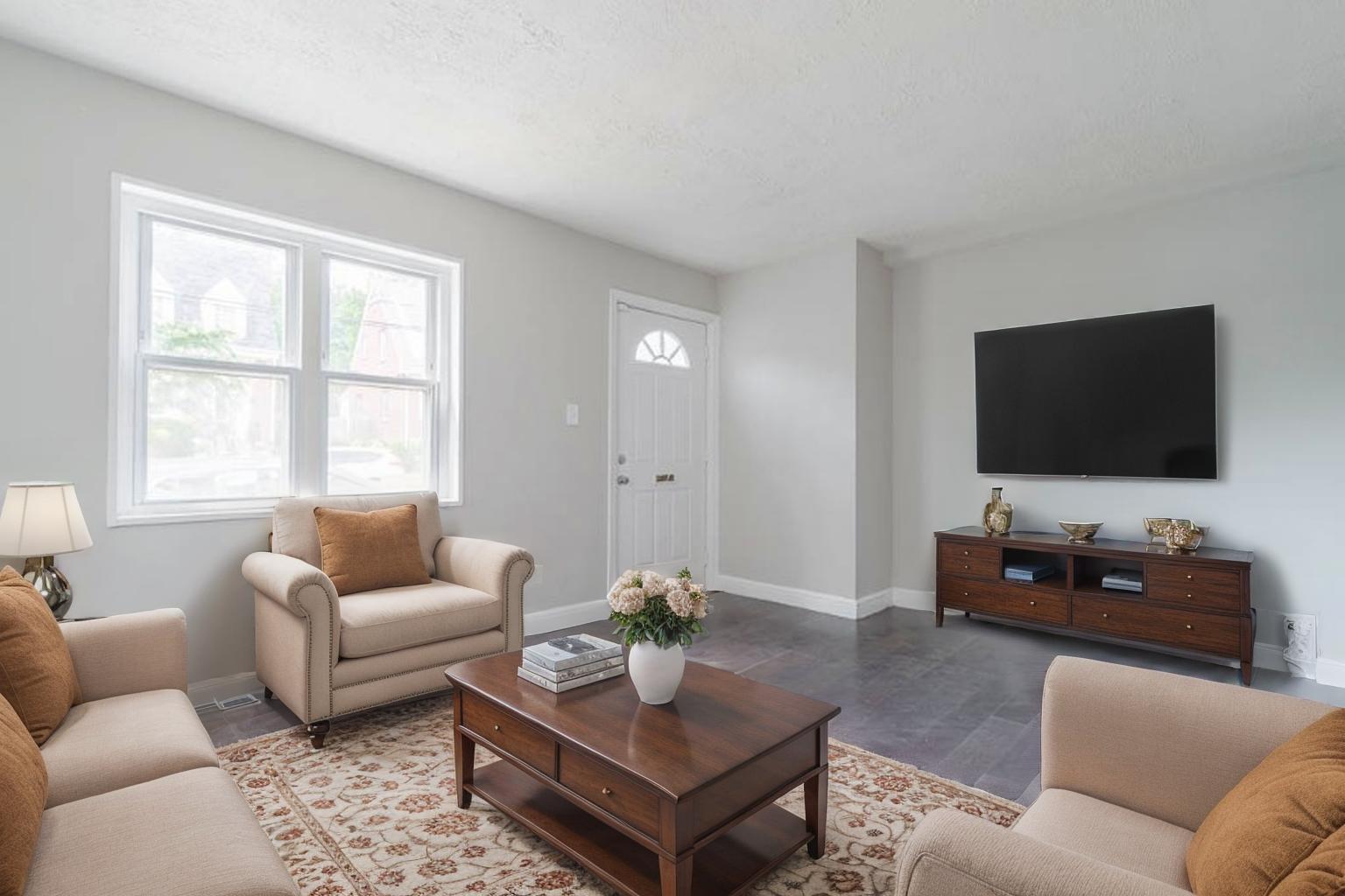 Washington Condo: 2407 21st Pl NE Apt 1