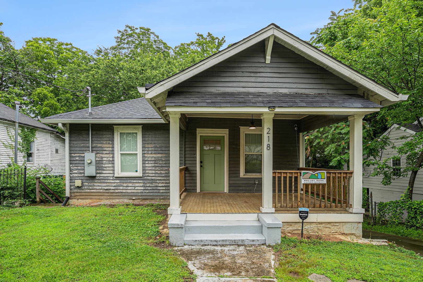 Atlanta House: 218 Laurel Ave SW