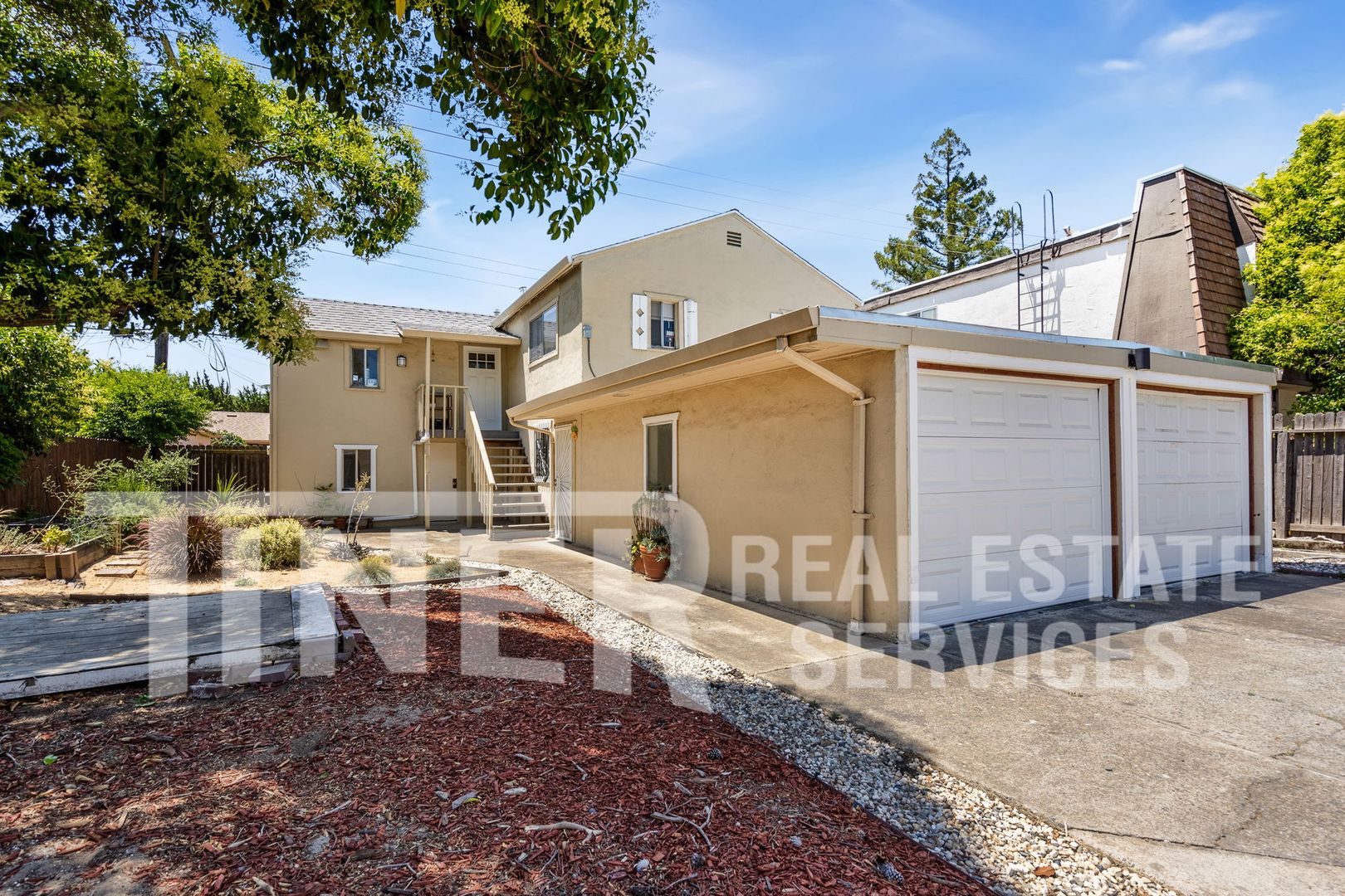 Sacramento Condo: 2044 20th Ave