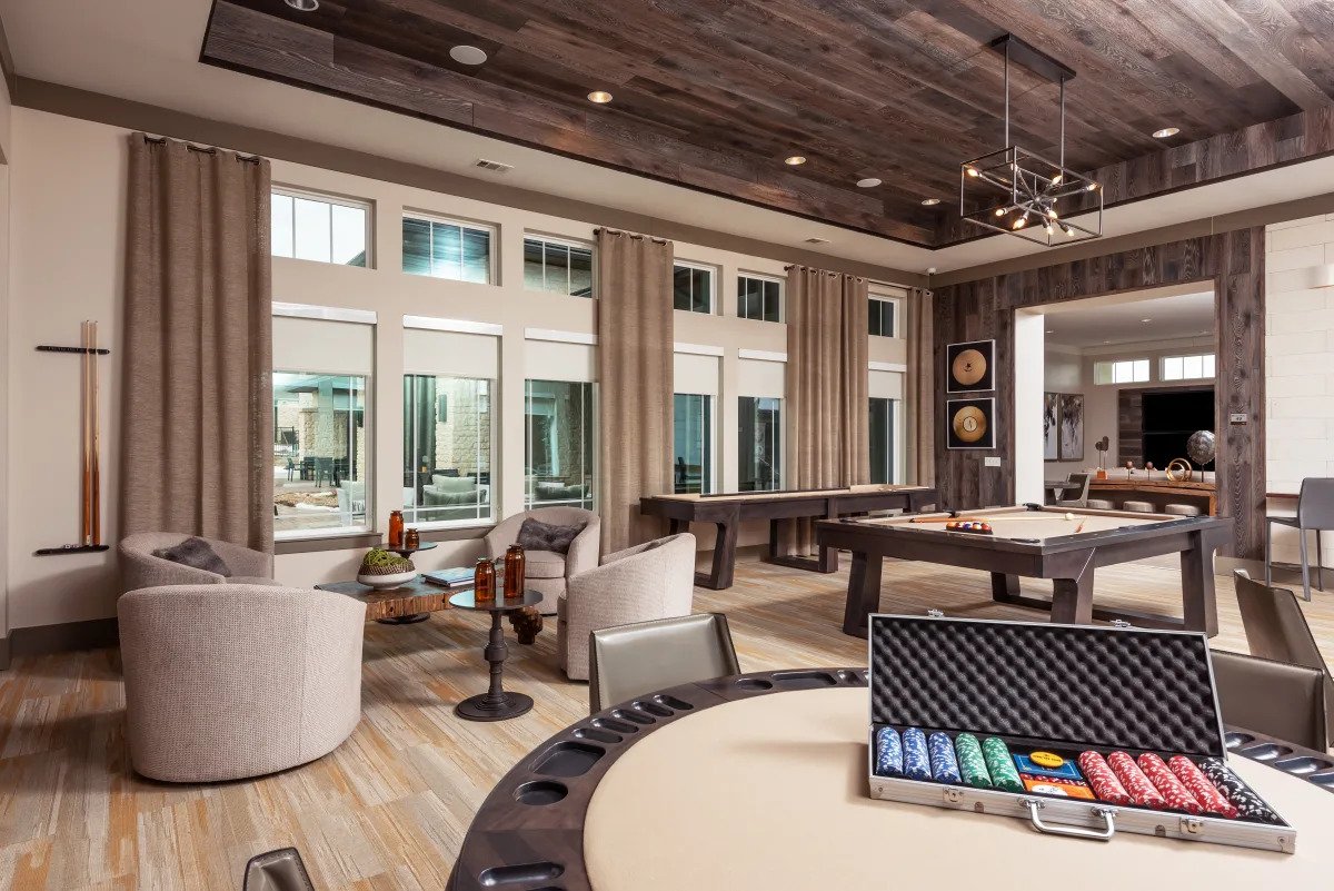 Austin Condo: 12216 N IH 35 SVR NB