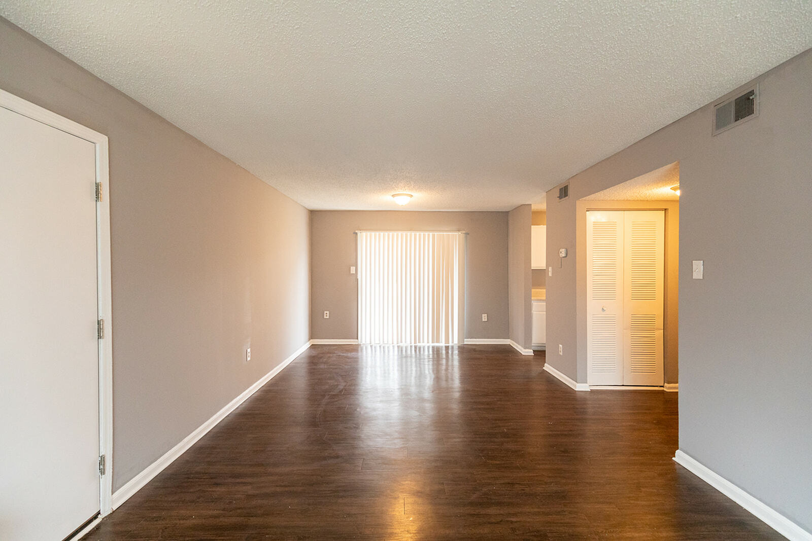 Spartanburg Apartment: 1000 East Main St
