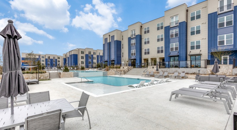 Austin Condo: 1600 Scottsdale Ln