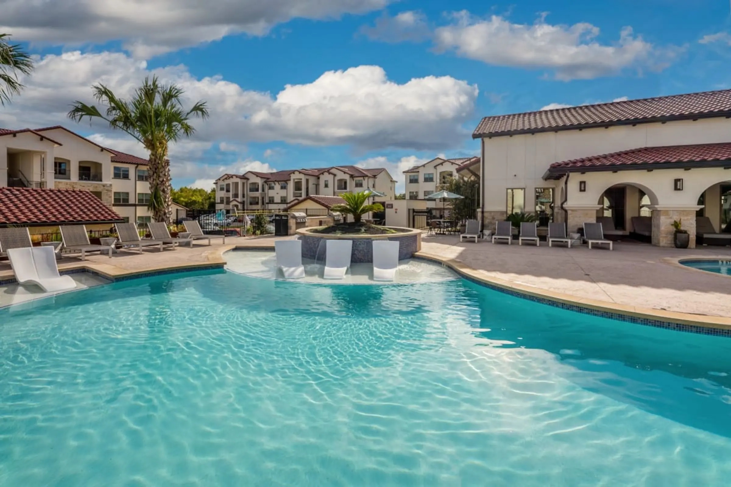 Austin Condo: 1624 Edgeworth Bend