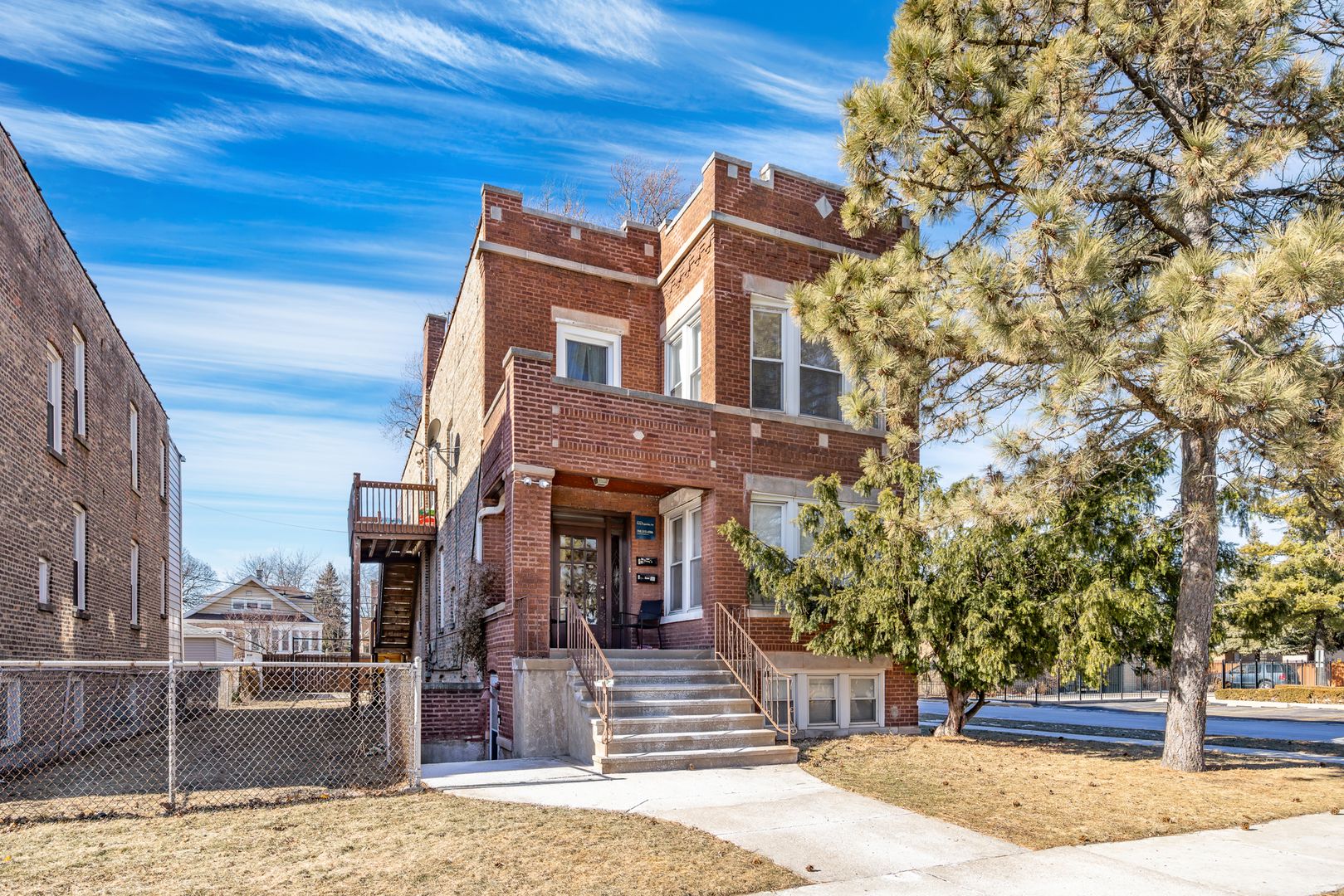 Berwyn Condo: 1900 S Highland Ave - Apt