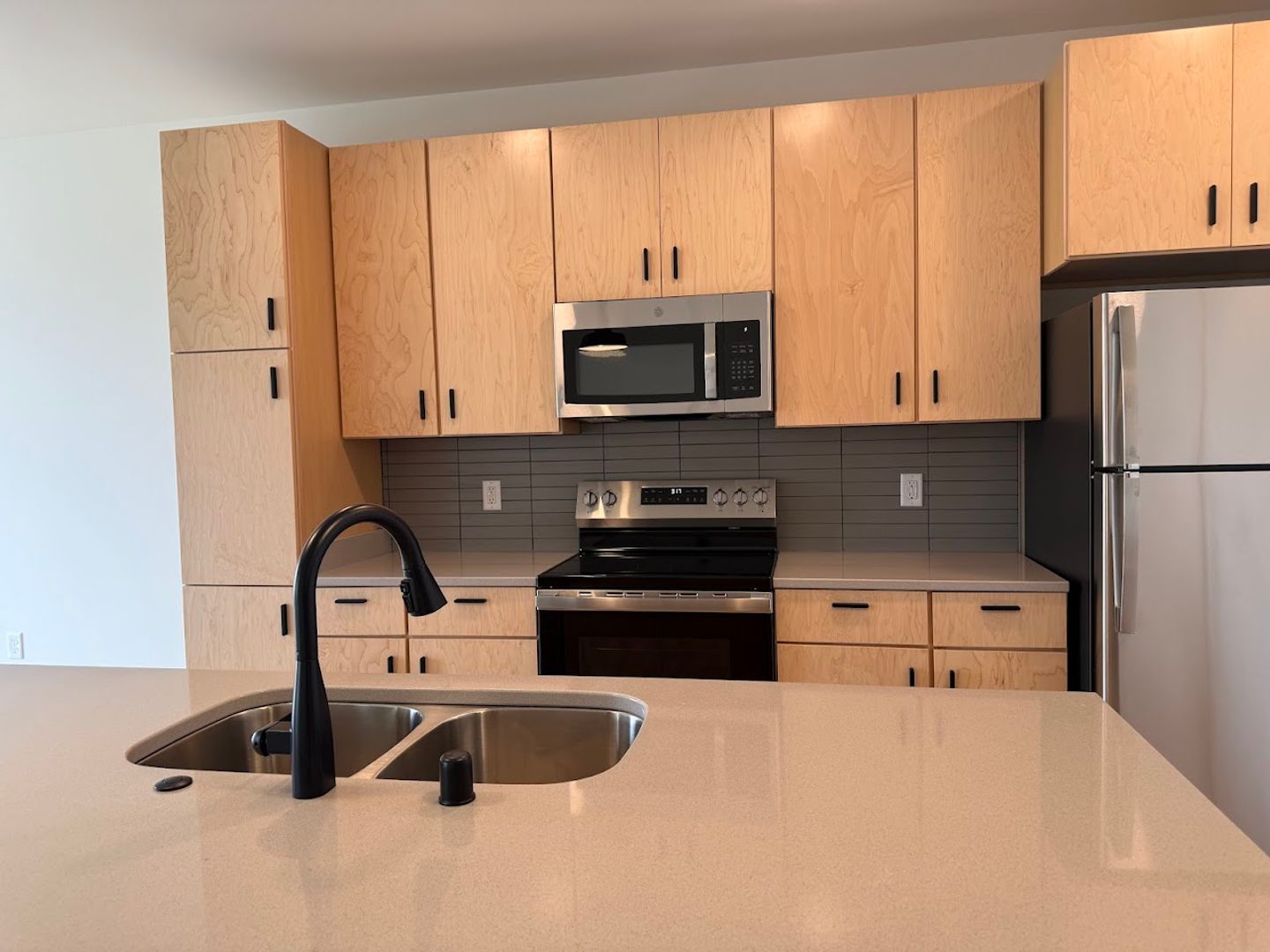 Madison Apartment: 306 S Paterson St