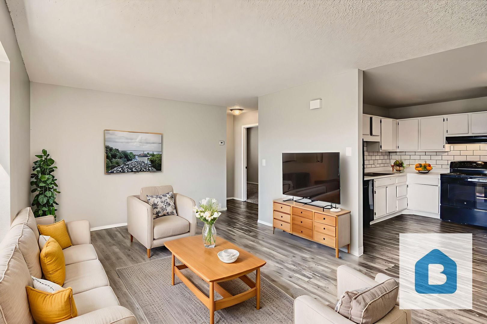 Fountain Apartment: 506 Comanche Village Dr