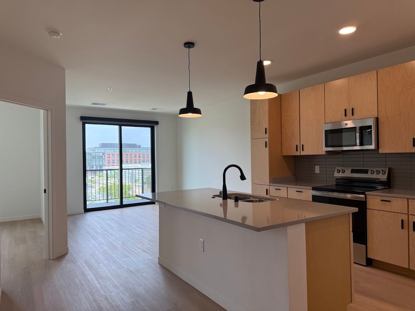 Madison Apartment: 306 S Paterson St