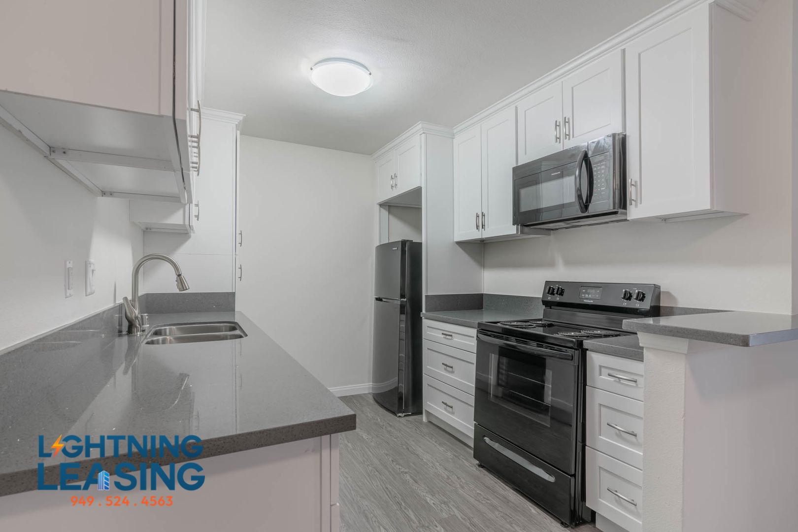 Los Angeles Condo: 8124 Langdon Ave