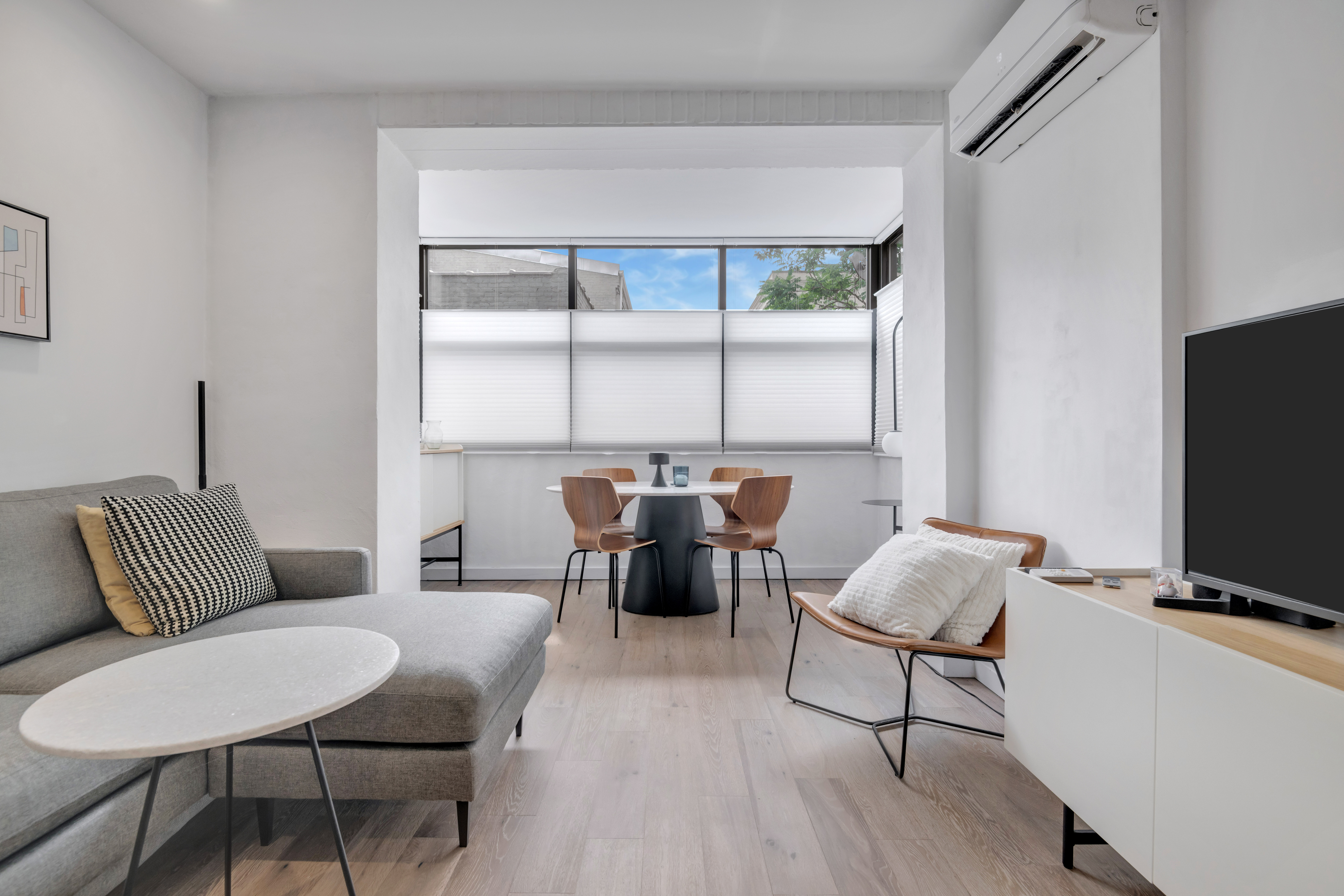 Washington Condo: 1412 15th St NW