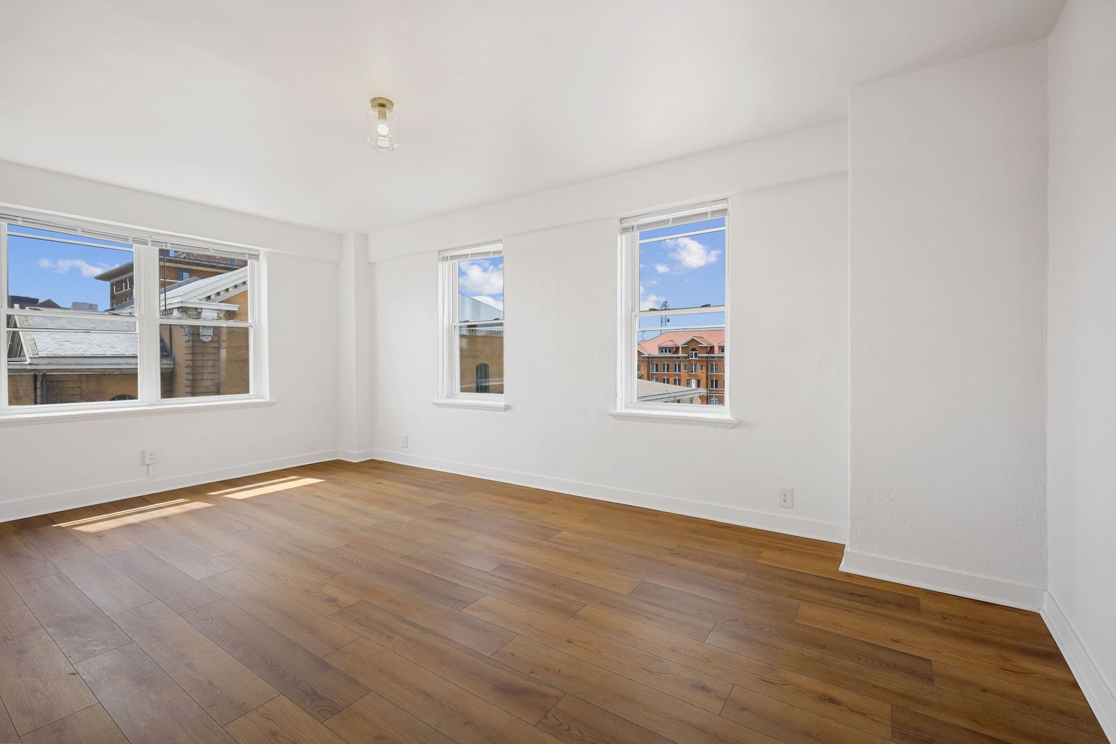 Indianapolis Apartment: 26 E 14th St
