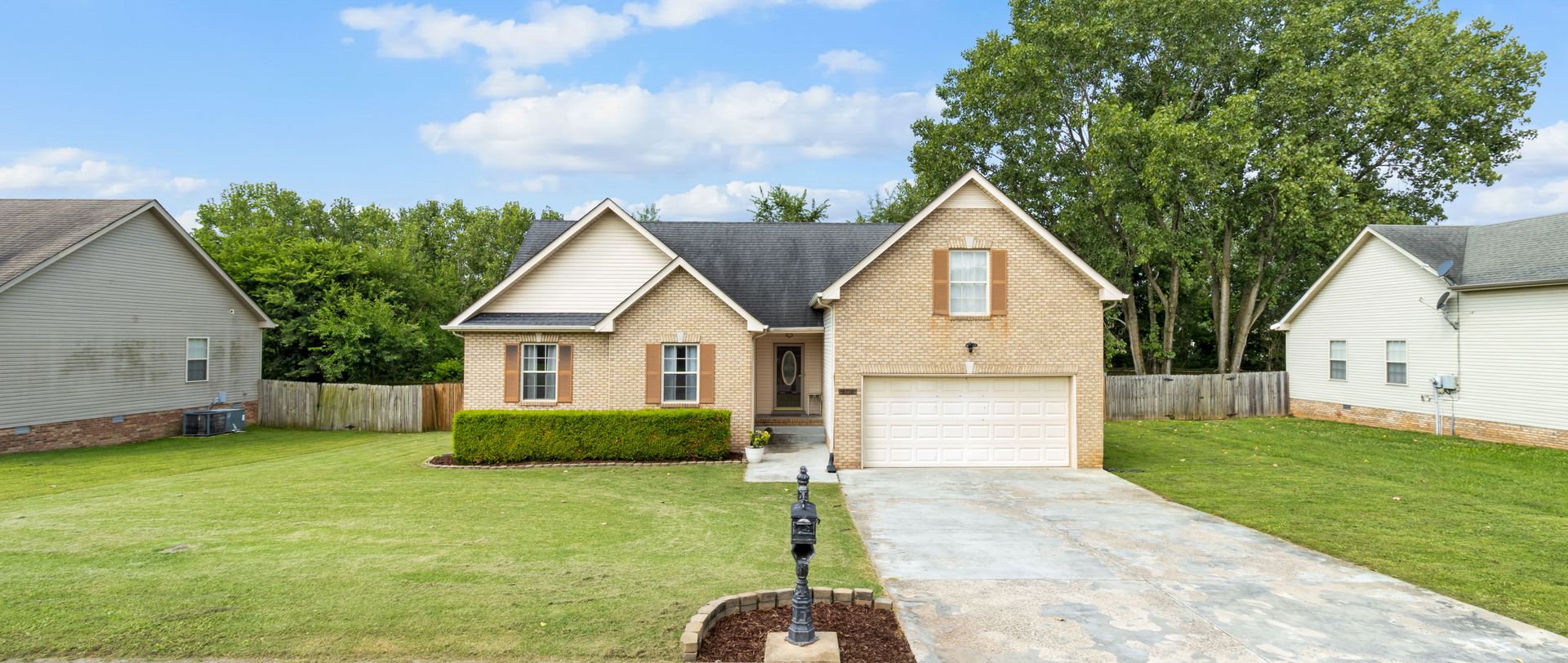 Clarksville House: 3716 Harvest Ridge