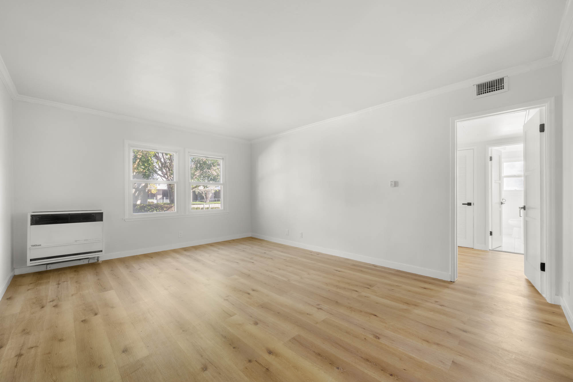 Los Angeles Condo: 8731.5 Belford Ave.