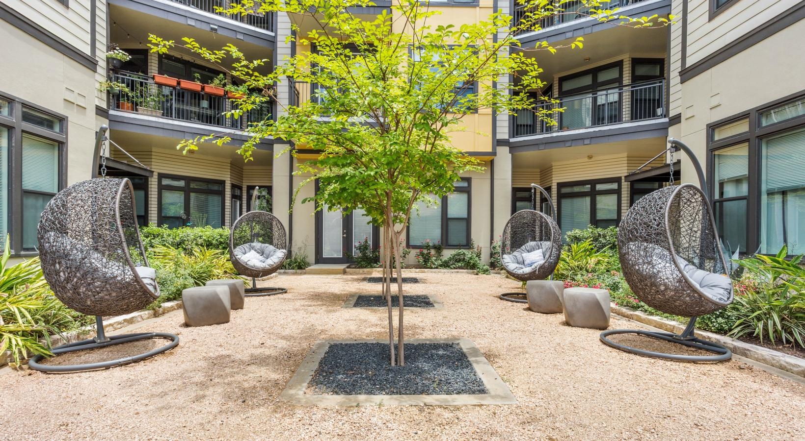 Austin Condo: 5352 Burnet Rd