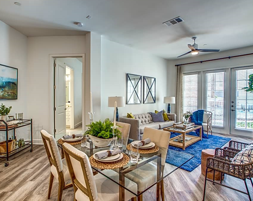 Dallas Condo: 1200 Main St