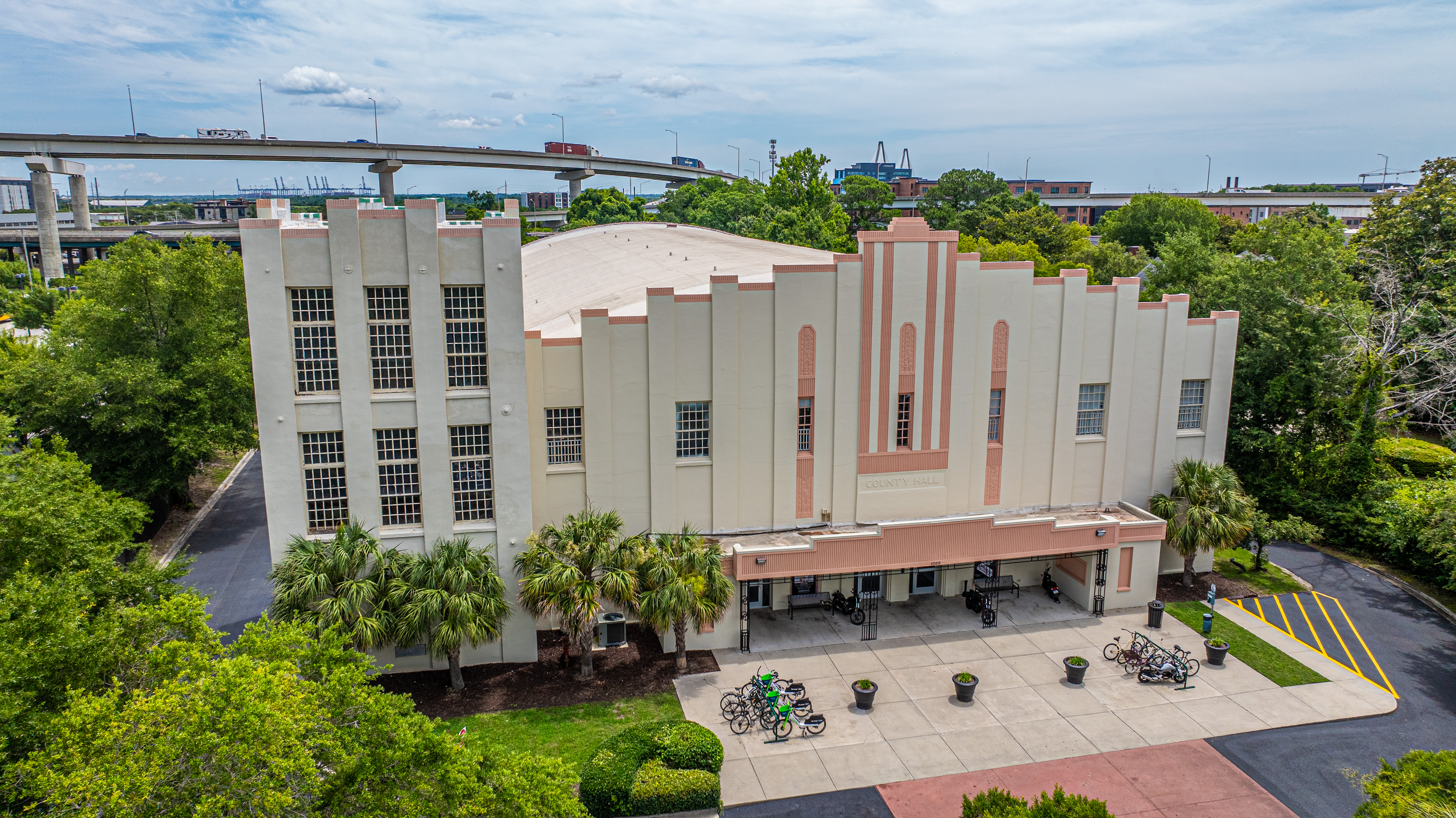 Charleston Condo: 1000 King St