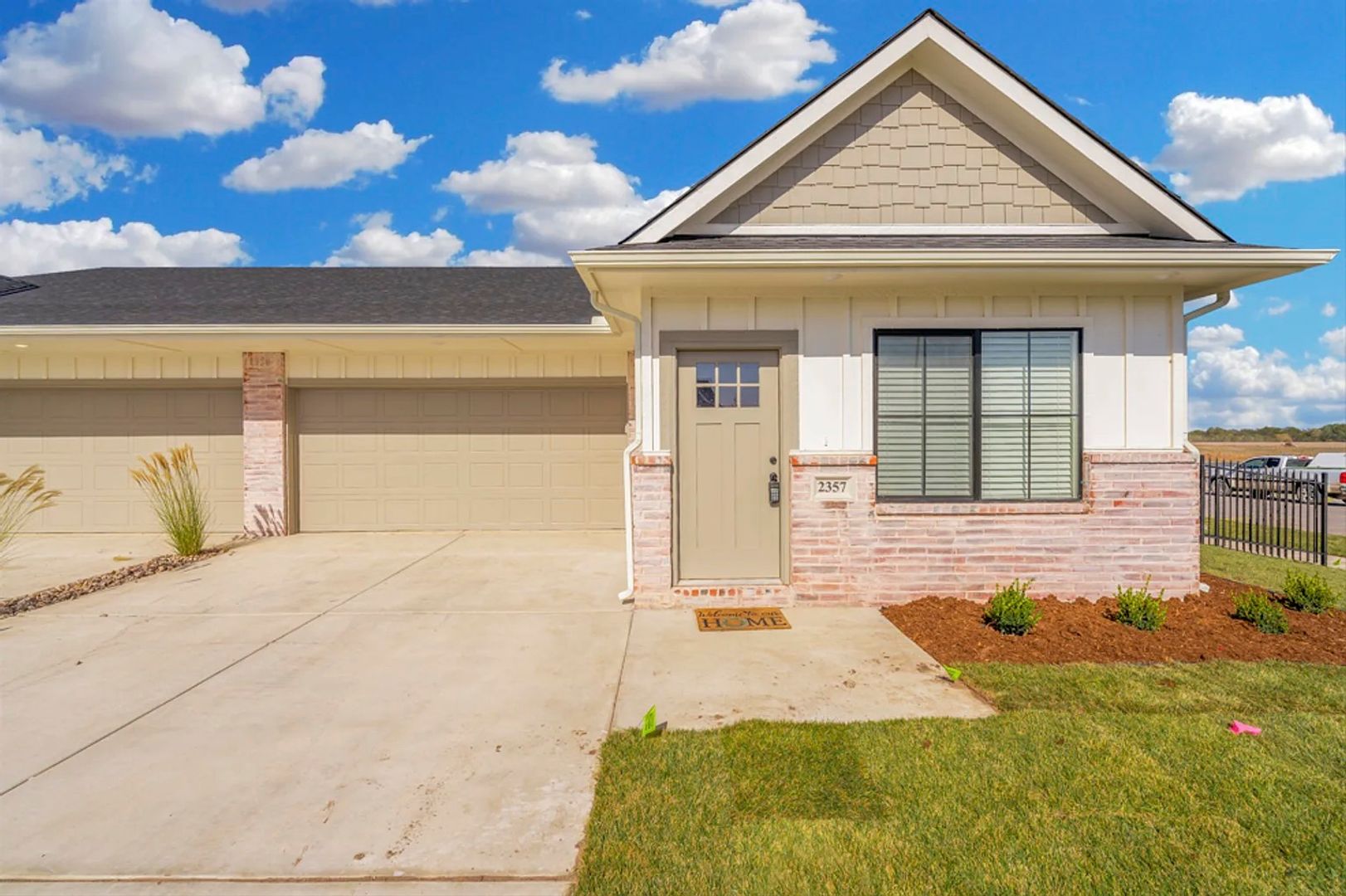 Goddard House: 2129 W Elk Ridge Ave